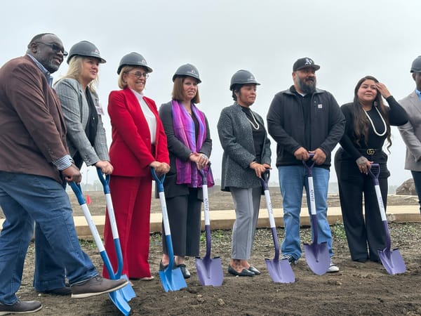 Friends of the Library Library Gets $5K in Broadband Kickoff